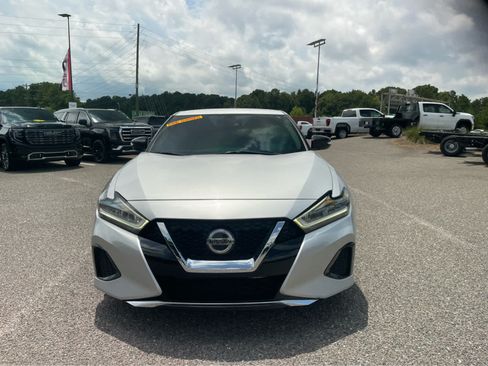 Used 2021 Nissan Maxima 3.5 SV w/ Floor Mat Group FWD image 4