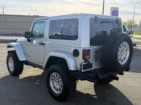 Used 2012 Jeep Wrangler Rubicon w/ PWR Convenience Group AWD/4WD image 7