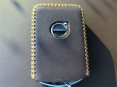 Used 2024 Volvo XC90 B6 Plus w/ Protection Package image 31