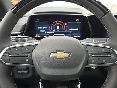 New 2026 Chevrolet Suburban Premier AWD/4WD image 29
