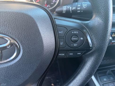 Certified 2021 Toyota RAV4 XLE image 19