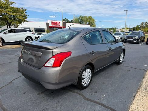 Used 2017 Nissan Versa S Plus FWD image 7