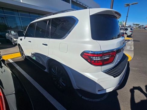 Used 2022 Nissan Armada Platinum w/ Captain's Chairs Package image 6