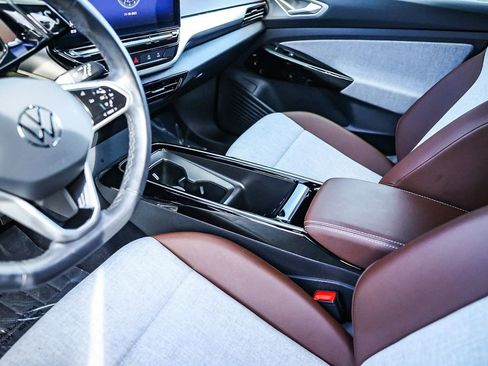 Certified 2023 Volkswagen ID.4 2WD image 25