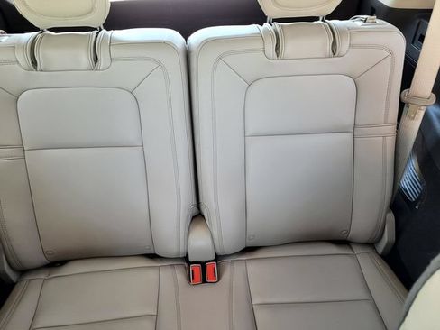 Certified 2023 Lincoln Aviator Reserve w/ Equipment Group 201A RWD image 13