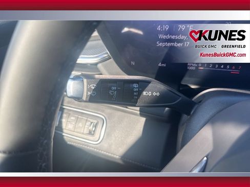 New 2026 Buick Enclave Sport Touring w/ LPO, Floor Liner Package AWD/4WD image 17