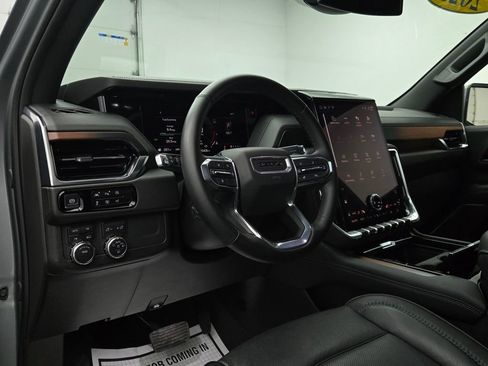 Used 2025 GMC Yukon Denali image 25