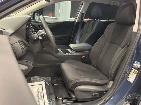 Certified 2025 Subaru Outback Premium w/ Popular Package #1A image 12