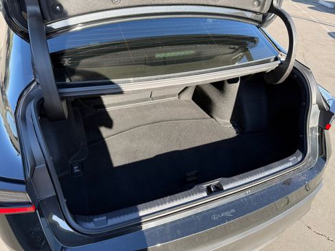 Used 2024 Lexus IS 300 w/ Premium Package image 21