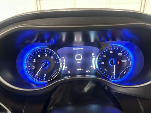 Used 2022 Chrysler Pacifica Touring-L image 55