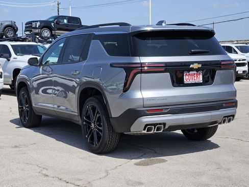New 2026 Chevrolet Traverse LT FWD image 4