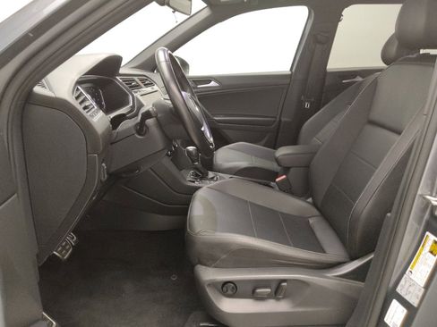 Used 2019 Volkswagen Tiguan SEL Premium R-Line image 17