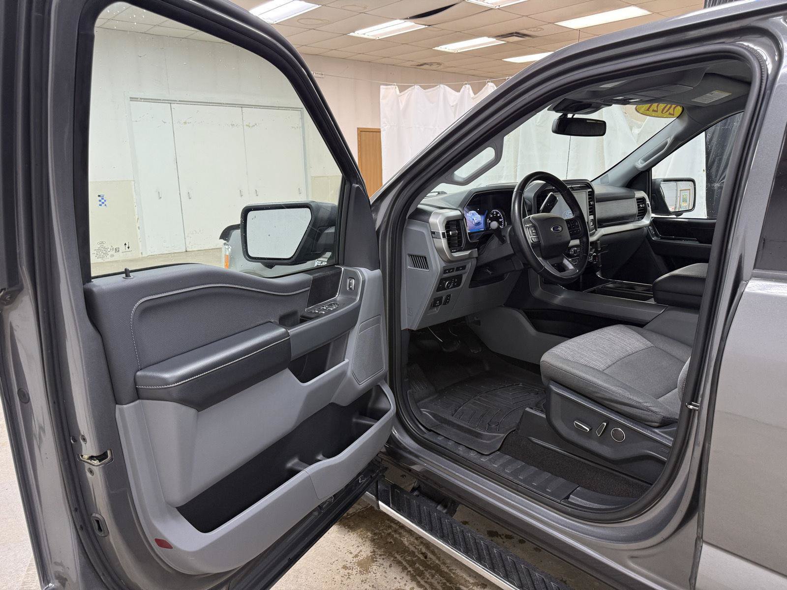 Used 2021 Ford F150 XLT w/ Equipment Group 302A High AWD/4WD image 14