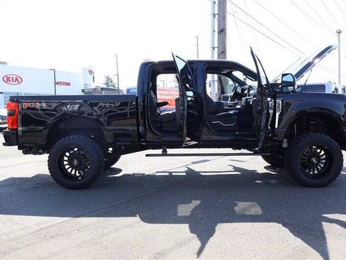 Used 2024 Ford F350 Platinum AWD/4WD image 40