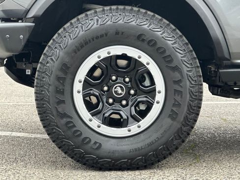 New 2025 Ford Bronco Badlands w/ Sasquatch Package image 28