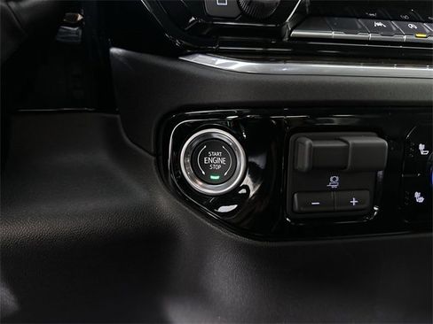 New 2026 Chevrolet Silverado 1500 LT image 17