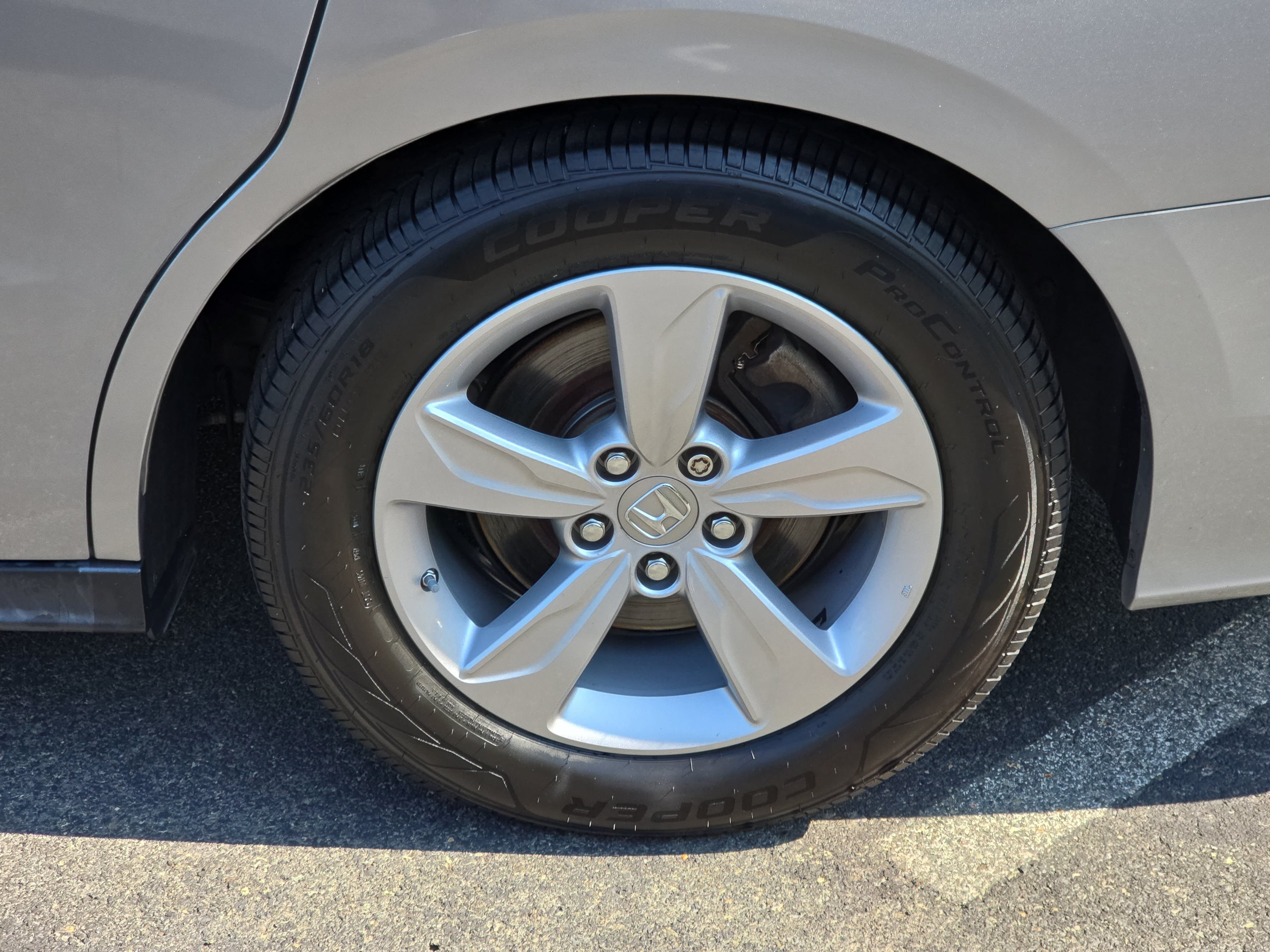 Used 2019 Honda Odyssey EX-L image 13