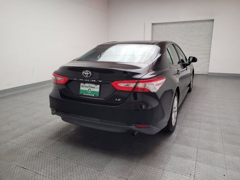 Used 2018 Toyota Camry LE image 7