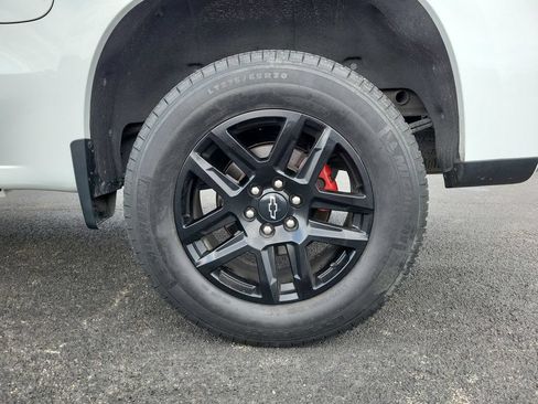 Certified 2022 Chevrolet Silverado 1500 Custom RWD image 32