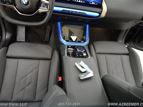 Used 2025 BMW X3 xDrive30i w/ Premium Package image 17