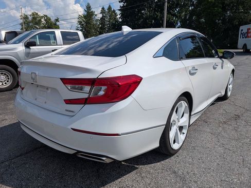 Used 2018 Honda Accord Touring image 13