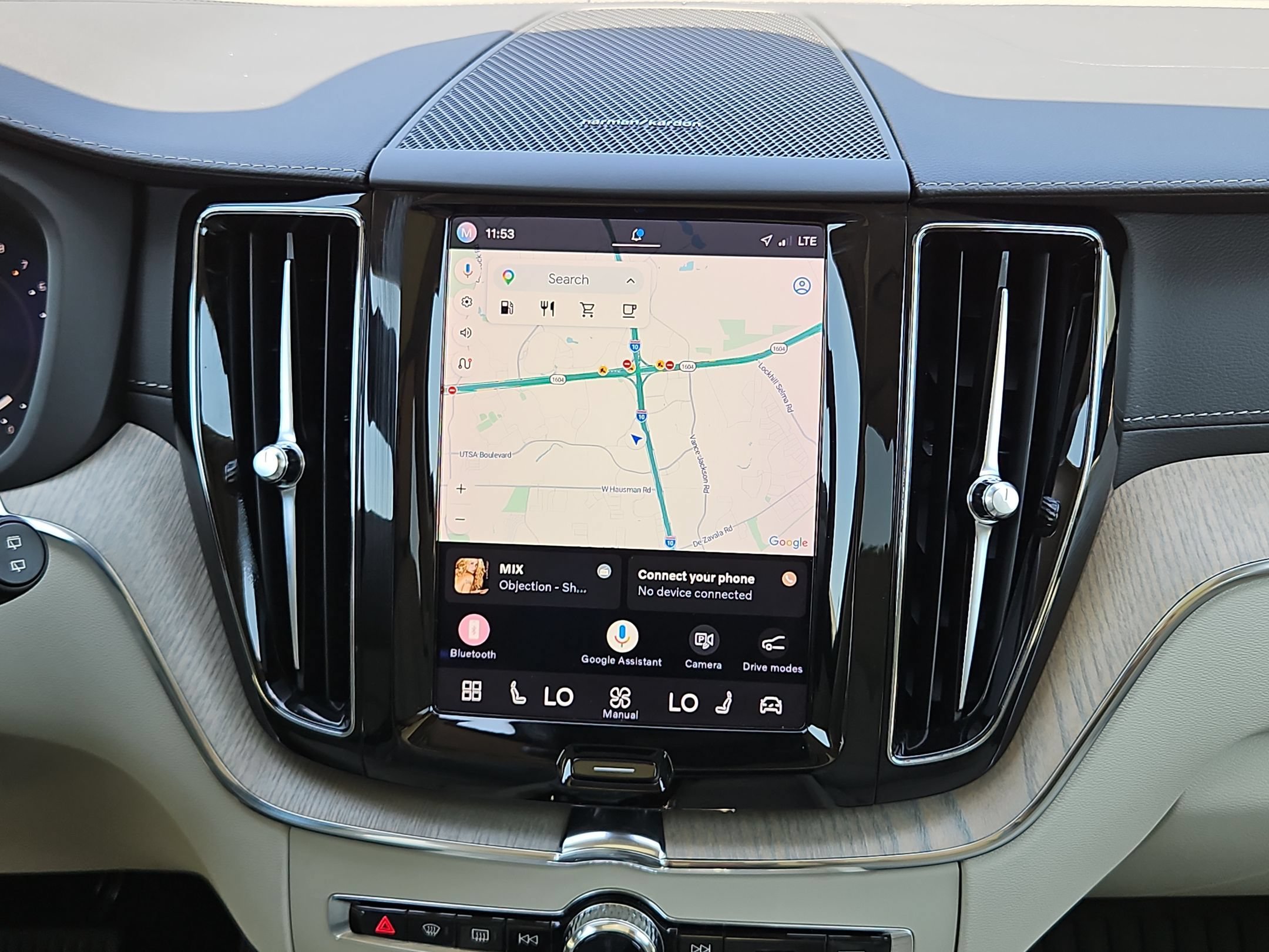 Used 2022 Volvo XC60 B5 Inscription w/ Advanced Package FWD image 17