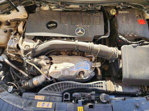 Certified 2022 Mercedes-Benz GLA 250 image 32