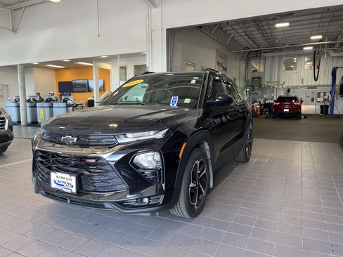 Used 2022 Chevrolet TrailBlazer RS FWD image 4
