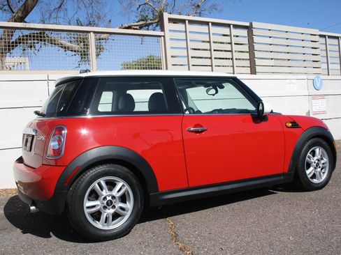 Used 2013 MINI Cooper Hardtop image 3