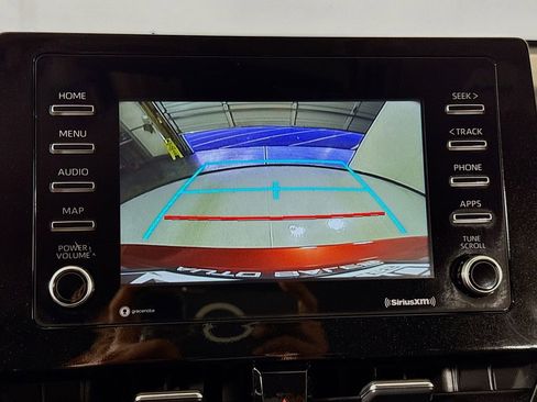 Used 2023 Toyota Camry SE image 29