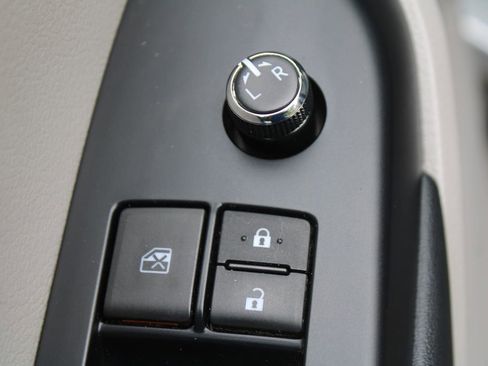 Used 2015 Toyota Highlander XLE image 23