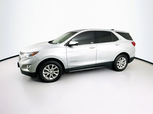 Used 2018 Chevrolet Equinox LT image 4