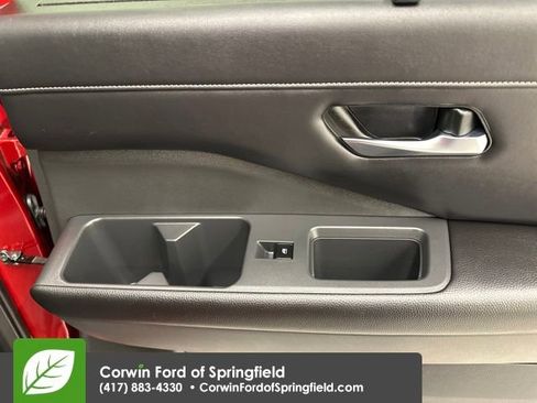 Used 2023 Nissan Pathfinder SL w/ SL Premium Package image 16