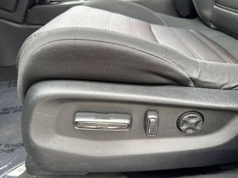 Used 2019 Honda CR-V EX image 14