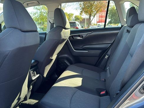 Used 2022 Toyota RAV4 XLE w/ Convenience Package image 26