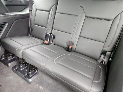 Certified 2025 GMC Yukon Denali image 23