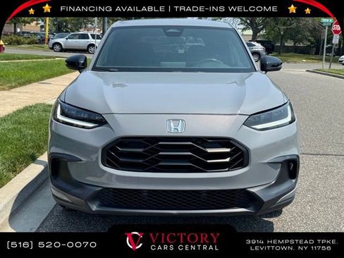 Used 2023 Honda HR-V Sport image 2