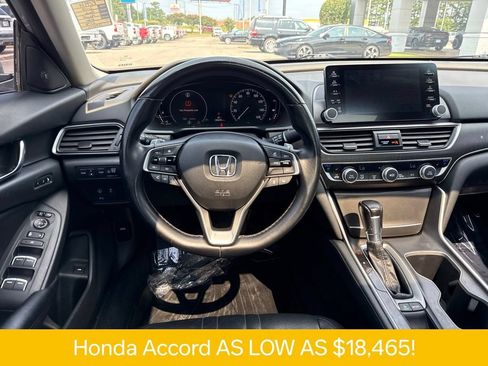 Used 2018 Honda Accord Touring image 11
