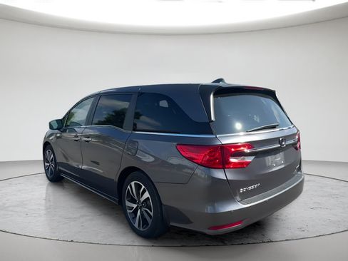 Used 2024 Honda Odyssey Touring image 9