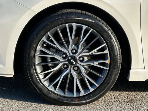 Used 2023 Kia Forte GT-Line w/ GT-Line Technology Package image 30