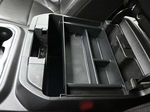 Used 2019 Chevrolet Silverado 1500 RST image 25