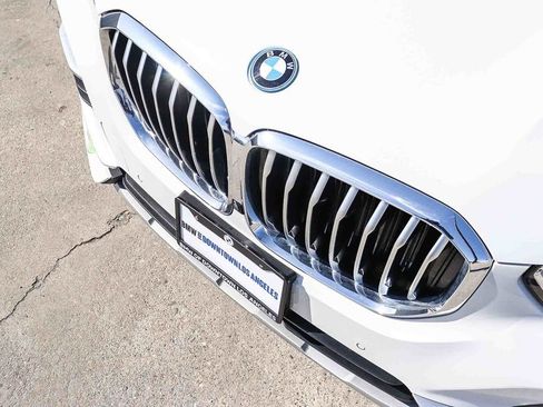 Used 2023 BMW X5 xDrive45e w/ Executive Package image 8