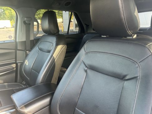 Used 2021 Ford Explorer Limited w/ Equipment Group 301A image 29