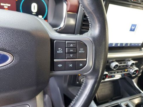 Used 2022 Ford F150 Lariat w/ Max Trailer Tow Package image 28