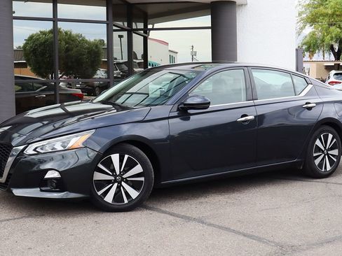 Used 2020 Nissan Altima 2.5 SL image 3