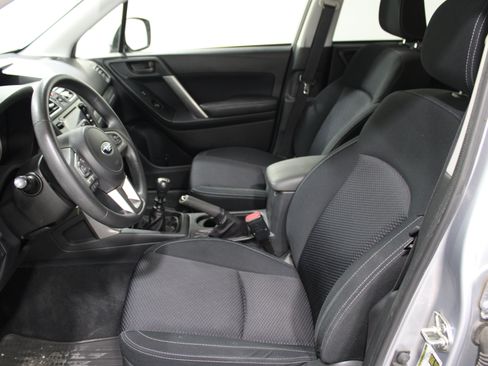 Used 2018 Subaru Forester 2.5i Premium AWD/4WD image 3