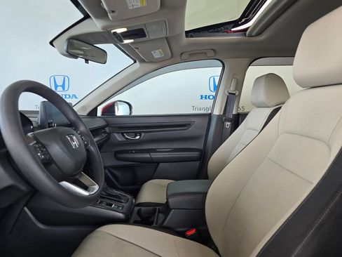 Used 2023 Honda CR-V EX image 10
