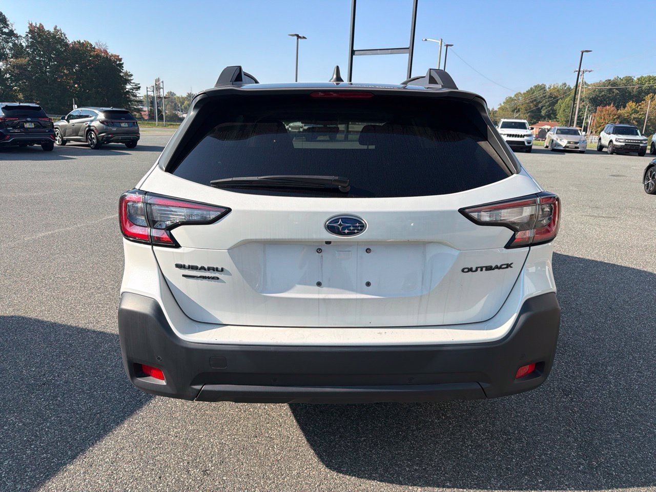 Used 2025 Subaru Outback Onyx Edition AWD/4WD image 8
