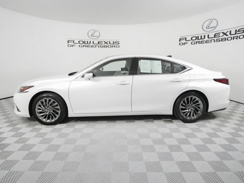 Certified 2025 Lexus ES 350 Ultra Luxury image 4