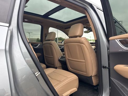 Certified 2023 Cadillac XT6 Premium Luxury w/ Platinum Package image 8